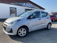 Gebraucht Hyundai i10 67 PS (49 kW) 2018 Silber Kleinwagen