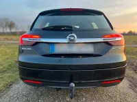 Gebraucht Opel Insignia 140 PS (102 kW) 2015 Schwarz Kombi