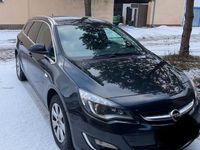 Gebraucht Opel Astra Exklusiv 140 PS (102 kW) 2014 Schwarz Kombi