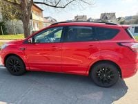 Gebraucht Ford Kuga ST-Line 176 PS (129 kW) 2018 Rot SUV