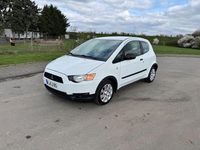 Gebraucht Mitsubishi Colt Edition 95 PS (69 kW) 2011 Weiß Kleinwagen