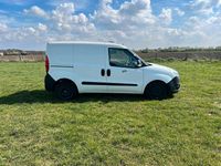 Gebraucht Opel Combo 95 PS (69 kW) 2014 Weiß Van / Kleinbus