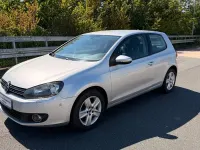 Gebraucht VW Golf VI 102 PS (75 kW) 2009 Silber Limousine