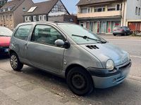 Gebraucht Renault Twingo 58 PS (42 kW) 2003 Silber Kleinwagen