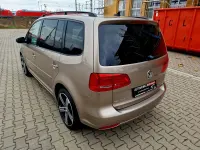 Gebraucht VW Touran Match 105 PS (77 kW) 2013 Beige Van / Kleinbus