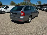 Gebraucht Skoda Octavia 140 PS (102 kW) 2012 Grau Kombi