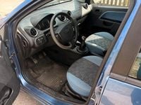 Gebraucht Ford Fiesta 59 PS (43 kW) 2005 Blau Kleinwagen