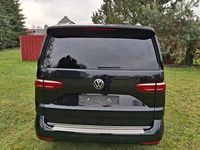 Gebraucht VW Multivan Style 150 PS (110 kW) 2024 Schwarz Van