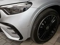 Gebraucht Mercedes GLC450 AMG 367 PS (269 kW) 2025 Metalliclack hightechsilber SUV