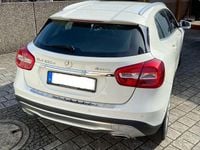 Gebraucht Mercedes GLA220 177 PS (130 kW) 2015 Weiß SUV