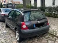 Gebraucht Renault Clio II 107 PS (78 kW) 2002 Schwarz Kleinwagen