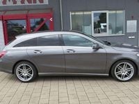 Gebraucht Mercedes CLA180 Shooting Brake 122 PS (89 kW) 2016 Grau Kombi
