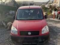 Gebraucht Fiat Doblò 77 PS (56 kW) 2009 Rot Van / Kleinbus