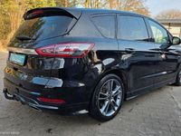 Gebraucht Ford S-MAX ST-Line 209 PS (153 kW) 2018 Shadow black Van / Kleinbus