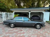 Gebraucht Jaguar XJ Sovereign 264 PS (194 kW) 1986 Grau Limousine