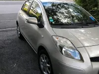Gebraucht Toyota Yaris 99 PS (72 kW) 2012 Gold Kleinwagen