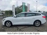 Używany Ford Focus Cool & Connect 135 KM (99 kW) 2021 Biały Kombi
