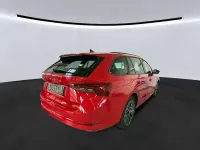 Gebraucht Skoda Octavia Clever 150 PS (110 kW) 2022 Velvetrot premium metallic Kombi