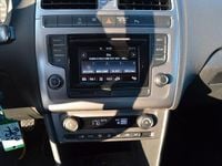 Gebraucht VW Polo LOUNGE 90 PS (66 kW) 2015 Blau Kleinwagen