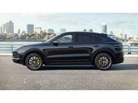 Gebraucht Porsche Cayenne 641 PS (471 kW) 2022 Tiefschwarzmetallic (metallic) SUV