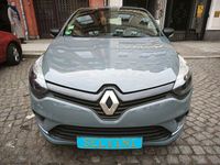 Gebraucht Renault Clio IV Life 76 PS (55 kW) 2019 Grau Limousine