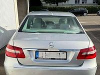 Gebraucht Mercedes E200 Elegance 184 PS (135 kW) 2012 Silber Limousine