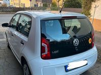 Gebraucht VW up! move up! 60 PS (44 kW) 2015 Weiß Kleinwagen