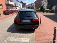 Second-hand Mercedes E300 AMG line 306 CP (225 kW) 2020 Negru Break