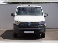 Gebraucht VW Transporter 150 PS (110 kW) 2024 Weiß (candyweiß) Van
