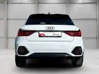 Gebraucht Audi A1 Ambiente 150 PS (110 kW) 2022 Gletscherweiß metallic SUV