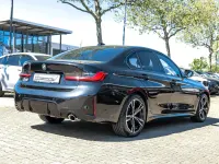 Gebraucht BMW 318 M Sport 156 PS (114 kW) 2025 Schwarz Limousine