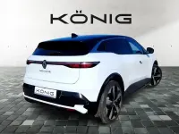 Używany Renault Megane E-Tech Techno 160 kW (218 KM) 2023 Biały Sedan/Limuzyna
