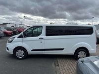 Gebraucht Ford Tourneo Trend+ 150 PS (110 kW) 2023 Weiss Kombi