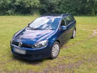 Gebraucht VW Golf VI 105 PS (77 kW) 2011 Blau Kleinwagen