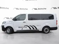 Gebraucht Opel Vivaro-e Combi 120 PS (88 kW) 2022 Casabl/arctic/eisweiss/kaolin Van / Kleinbus