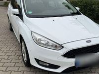Gebraucht Ford Focus Cool & Connect 95 PS (69 kW) 2018 Weiß Kombi