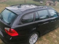 Gebraucht BMW 320 163 PS (119 kW) 2007 Schwarz Kombi