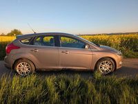 Używany Ford Focus Titanium 125 KM (91 kW) 2014 Szary Sedan/Limuzyna