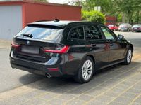 gebraucht BMW 320 d Touring Advantage Aut*Carplay*Sportsitze*