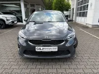 Gebraucht Kia Ceed Vision 140 PS (102 kW) 2019 Grau Kleinwagen