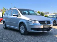 Gebraucht VW Touran Trendline 140 PS (102 kW) 2010 Silber Van / Kleinbus