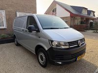 Gebraucht VW Transporter 150 PS (110 kW) 2018 Silber Van