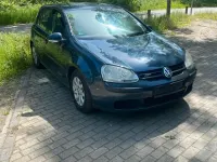 Gebraucht VW Golf V 102 PS (75 kW) 2005 Blau Kleinwagen