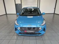 Gebraucht Hyundai i10 Trend 84 PS (61 kW) 2023 Blau Kleinwagen