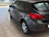 Gebraucht Opel Astra Selection 87 PS (63 kW) 2011 Grau Limousine