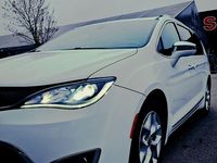 Gebraucht Chrysler Pacifica Limited 277 PS (203 kW) 2020 Weiß Van / Kleinbus