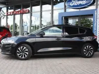 Gebraucht Ford Focus Titanium 125 PS (91 kW) 2024 Agate black Limousine