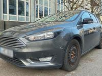 Gebraucht Ford Focus Titanium 120 PS (88 kW) 2014 Grün Kombi