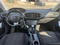 Gebraucht Peugeot 308 Active 116 PS (85 kW) 2014 Weiss perlglänz Kombi