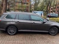 Gebraucht VW Passat Highline 190 PS (139 kW) 2018 Braun Kombi